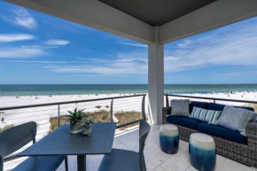 Once Upon A Tide: 4BR Beachfront with Pool & Spa!